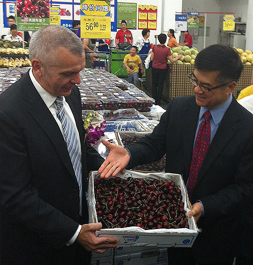 沃尔玛美国樱桃节2日开市 美国大使亲临山姆店