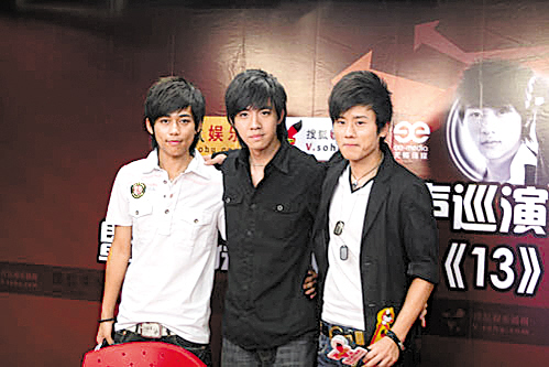 俞灏明支持苏醒解约