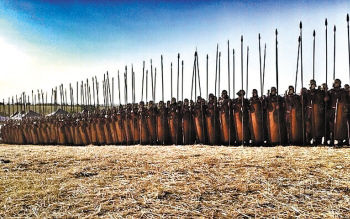 色雷斯大军严阵以待