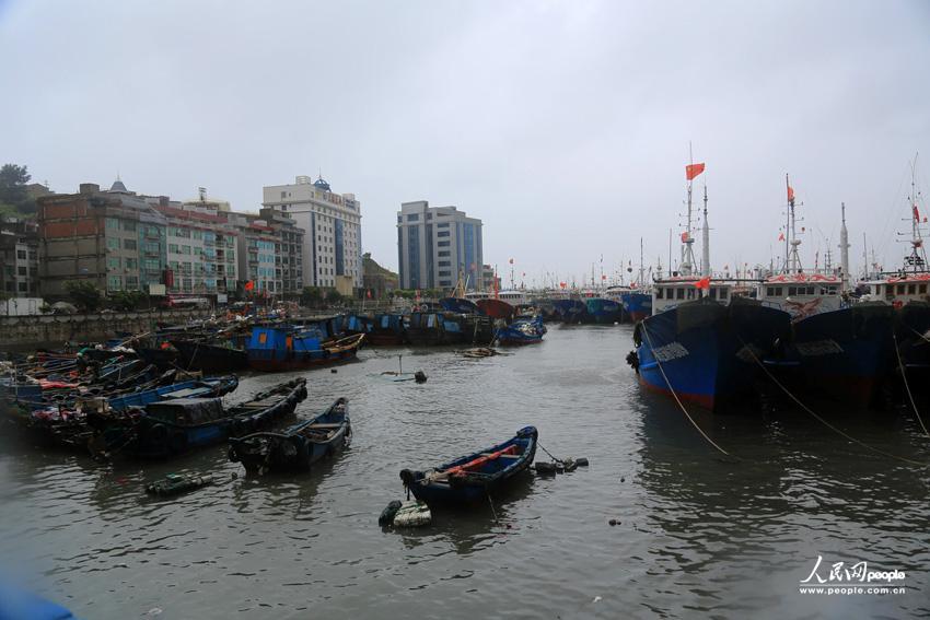 骅东街道风景