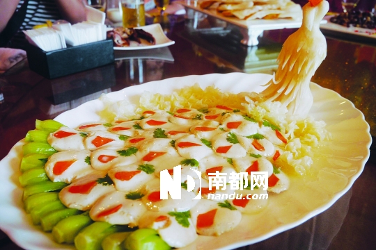 乐山大佛眼皮底下大啖西坝豆腐宴陈瘦身食谱意涵的图片