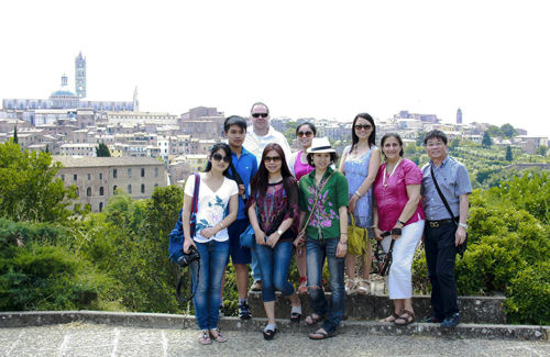 意大利中文学校欢送温州外派华文教师任满回国