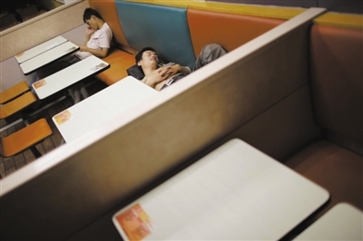 2020瀹佸痉gdp鑳借秴杩囪巻鐢 _近十年中国gdp数据图(2)