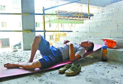 建筑工地工人因工伤死亡赔款怎么定?