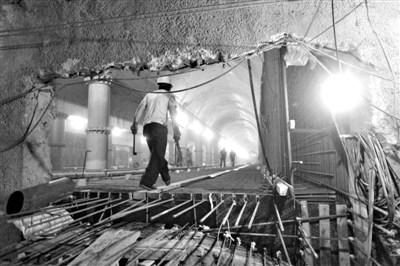 北京14号线东段明年开通10站 全长15.8公里_资