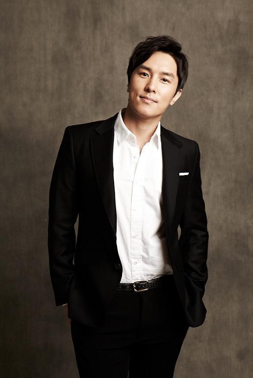 神话金烔完将出演音乐剧《穿墙人》(图)_资讯频道_凤凰网