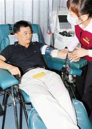 姚晓明博士第25次捐献血小板