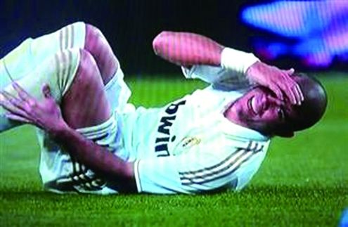 球迷票选影帝佩佩高居榜首