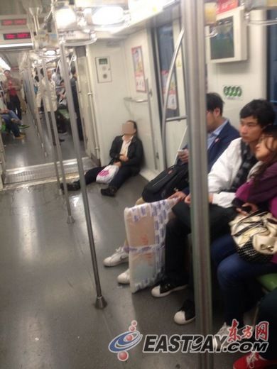 上海地铁解内衣_上海地铁号线10号线