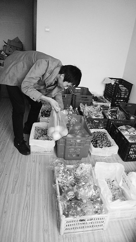 大四学生微信营销火爆校园月净收入达两万元