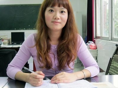 杨柳:<em>美女老师</em>搅活沉闷<em>课堂</em>_资讯频道_凤凰网