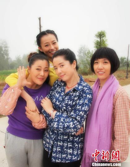 中国<em>农村留守</em>妇女题材影片《守望<em>女</em>》顺利杀青