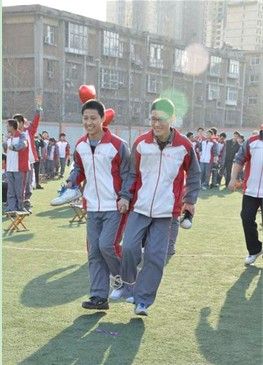 石家庄中学生体验活动:模拟成人角色体会责任