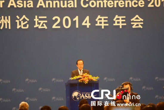 日本前首相福田康夫在海南博鳌论坛上发表演讲 摄影:黎萌