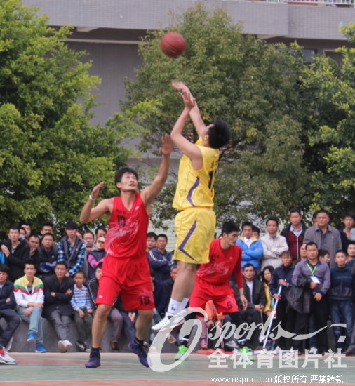 组图:广东村镇级篮球联赛