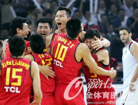 组图:2013年亚锦赛开赛在即 回顾中国男篮本土