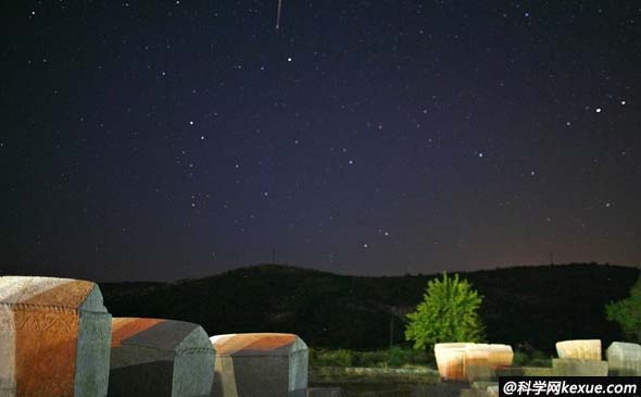 英仙座流星雨闪亮登场 全世界留下完美足迹(图