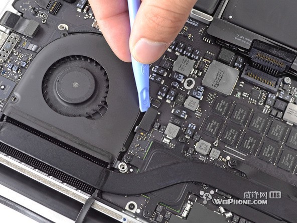 retina macbook pro维修教程风扇篇