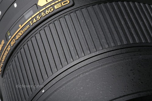 后端为对焦环，支援全时手动对焦。