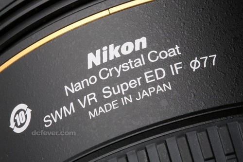 镜头于日本生产，并用上 77mm 的滤镜口径。