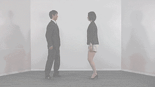 8,遇到坏人侵害时,一定要看清记牢对方是几个人,他们大致的年龄和