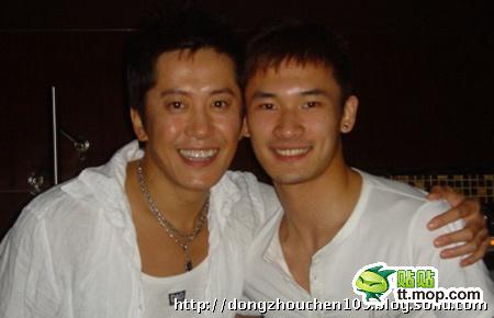组图:揭毛宁同性恋内幕 因出柜致星途落败