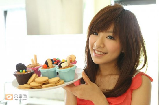 关诗敏《天气预报》民谣曲风青春无敌 人气飙