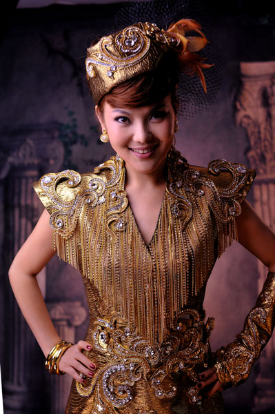 乌兰图雅加盟南宁国际民歌艺术节唱响《套马杆