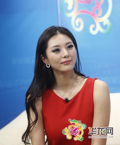 艾尚真谈美女真正的美是心灵美