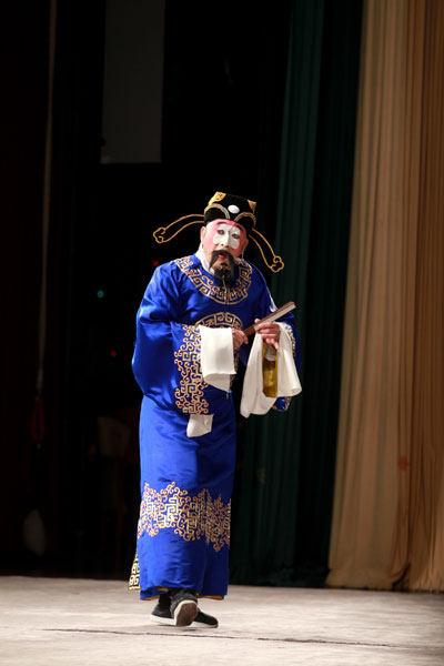 2012年11月25日,北京京剧院青年团文丑演员在北京梅兰芳大剧院演出