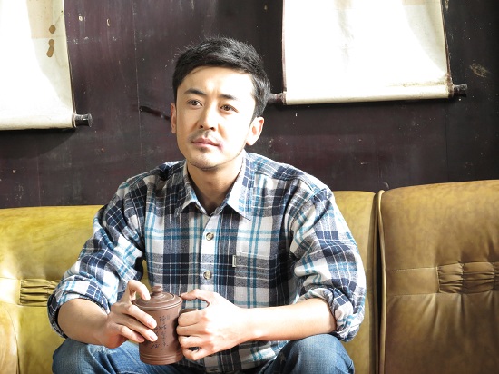 李雅男出演陆川微电影 飞机上跨年自嘲飞到2013年
