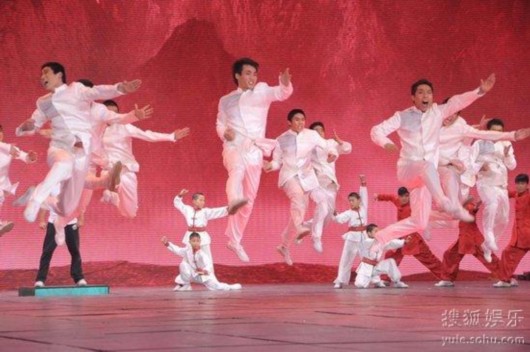 塔沟武校总教练谈春晚奇迹:连上11年春晚