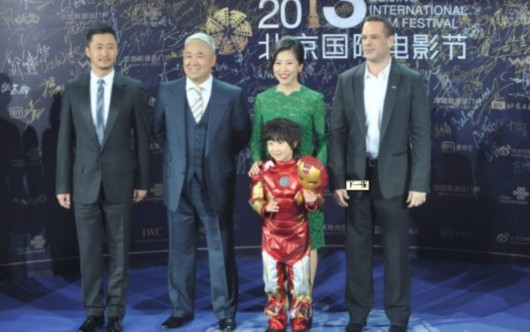 《钢铁侠3》剧组亮相电影节 DMG公益之夜超