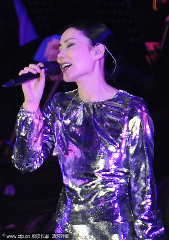 王菲、张靓颖同台致敬邓丽君 众星云集掀高潮