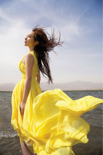 廖芊芊携新作远古的月光为家乡郴州飞天山放歌