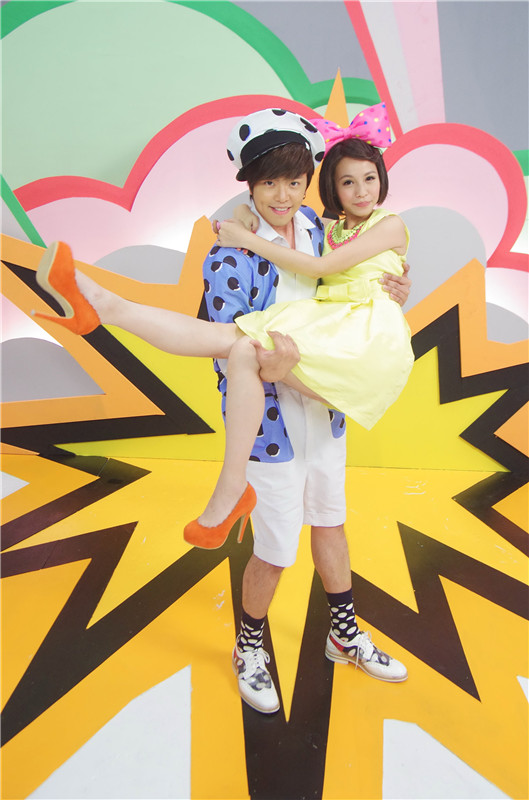 黄鸿升坦言想当现代"糖伯虎" 等待真命天女秋香