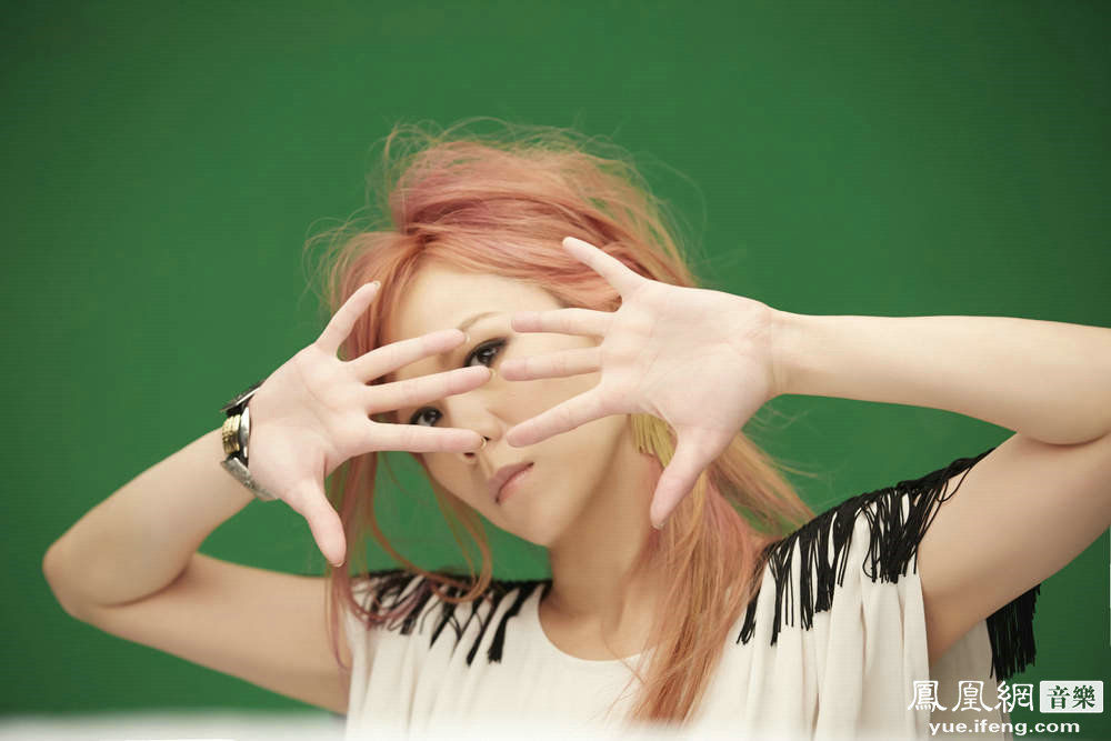 蔡健雅《天使与魔鬼的对话》mv 剖析内心阴暗面