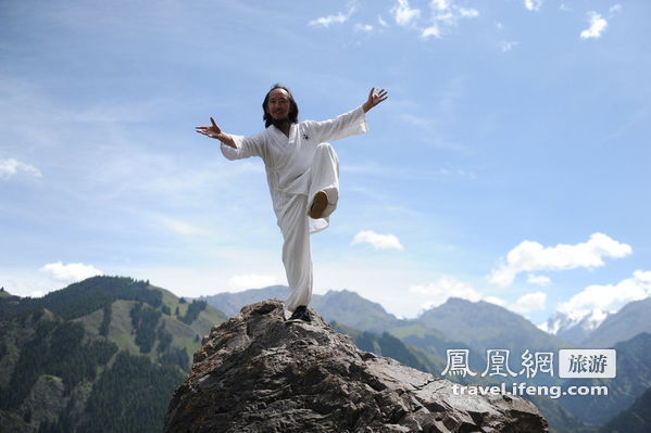 新疆武林大会天山论剑11派高手演绝学