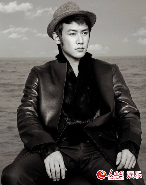 陆毅贝儿街拍再来袭 休闲父女装记录亲情时刻