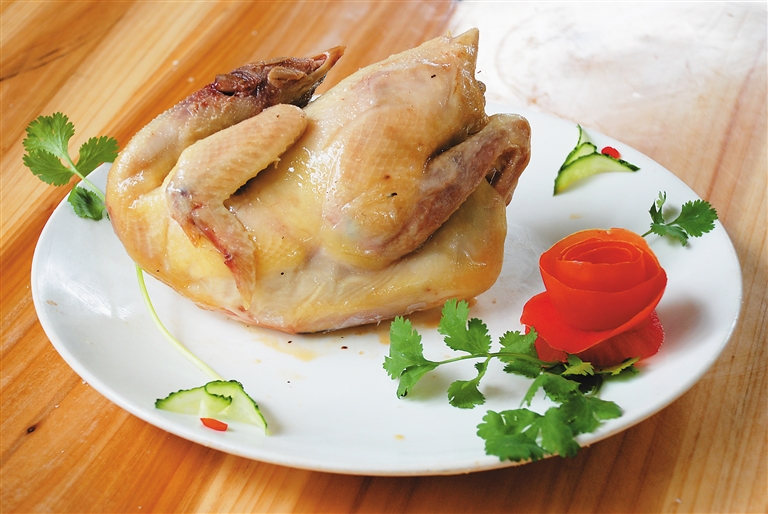 盐焗鸡,盐焗虾,盐焗鱼 洋浦盐焗宴美味醉游人