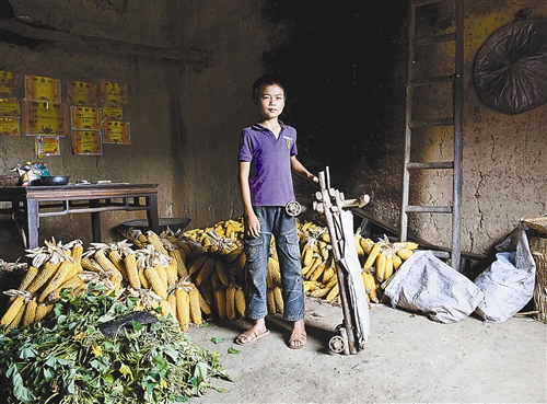 跳绳曾智焱,10岁,奉节县康乐镇阳北村留守儿童.