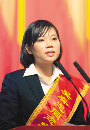 用平凡写不凡吴春忠同志先进事迹报告会发言摘登