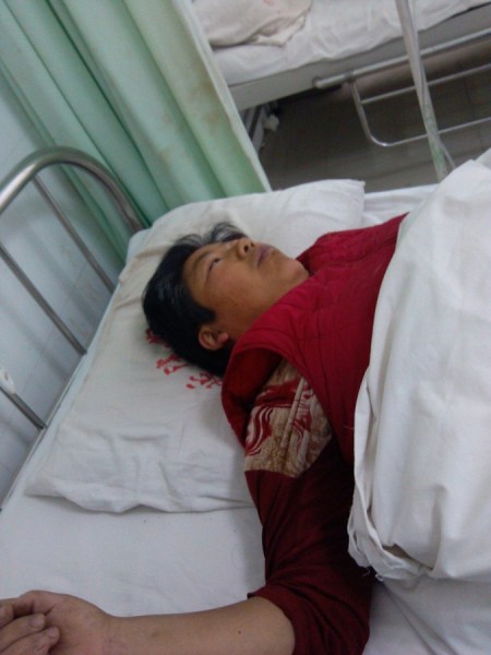 河南一两层楼房施工时突然倒塌致7人死亡[图]