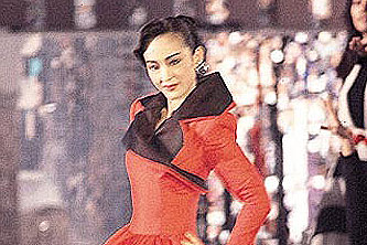 射手薛芷伦:"豪门"外谈幸福