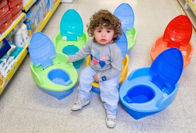 小孩当街便溺引争议宝宝外出内急怎么办