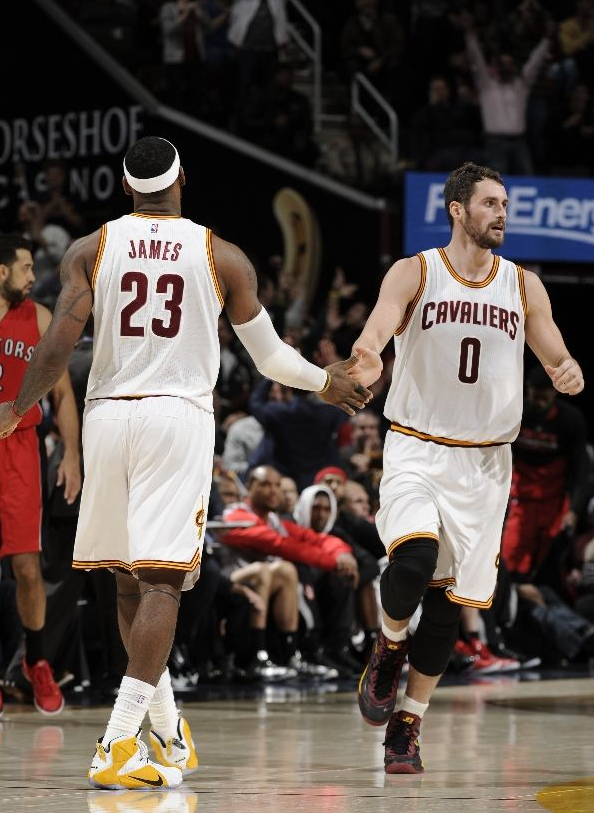 詹姆斯因膝伤确定休战 乐福称他会尝试接管比赛