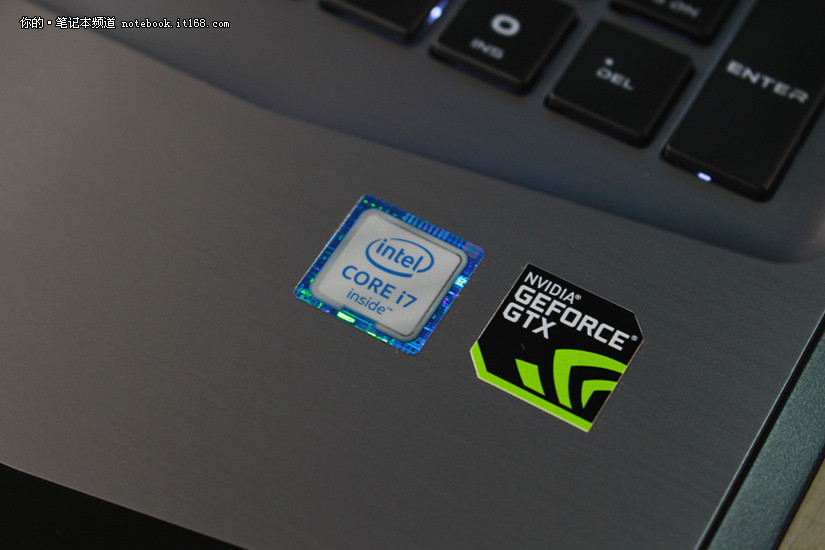 换为第六代intel酷睿i7-6700hq,gtx970m,游戏性能无疑将会非常强悍!