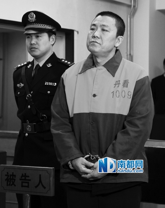 报信暗号张东阳,从警18年,因在打击沈阳刘涌黑社会案件中荣立一等功