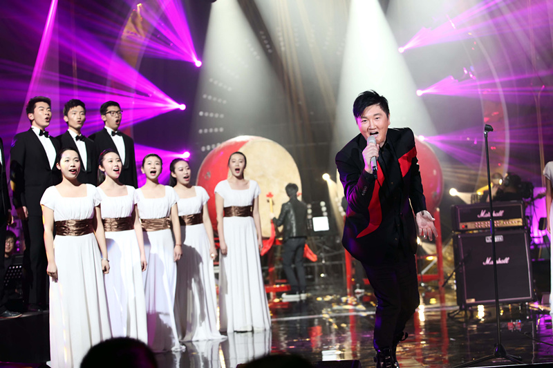 我是歌手本周第二轮淘汰张靓颖邀碧昂斯御用伴唱