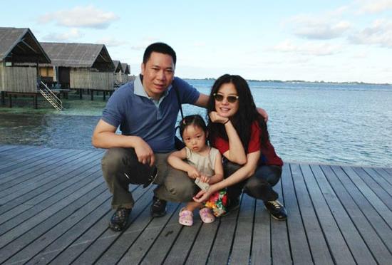 赵薇黄有龙一家